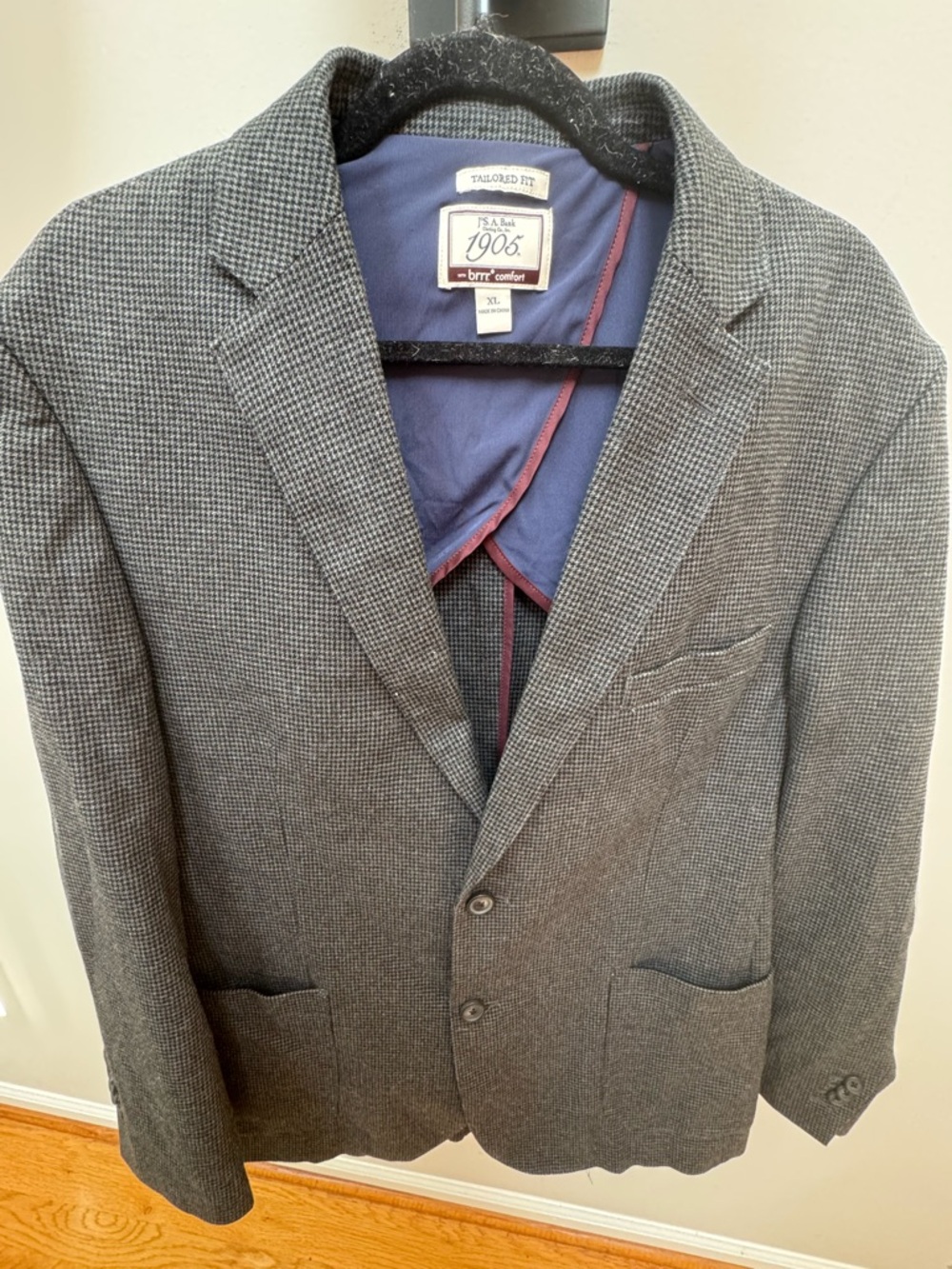 Jos. A. Bank Men's Gray Houndstooth Sport Coat
